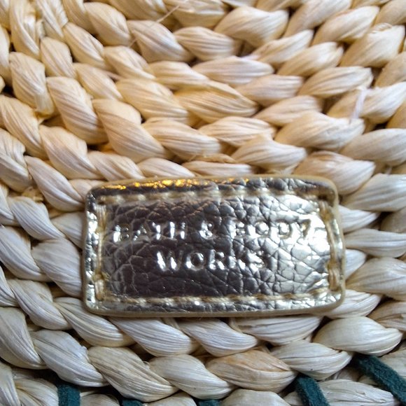 Bath & Body Works ROUND WOVEN Beachy Boho‎ CROSSBODY Cosmetic Bag MAKEUP - Picture 2 of 12